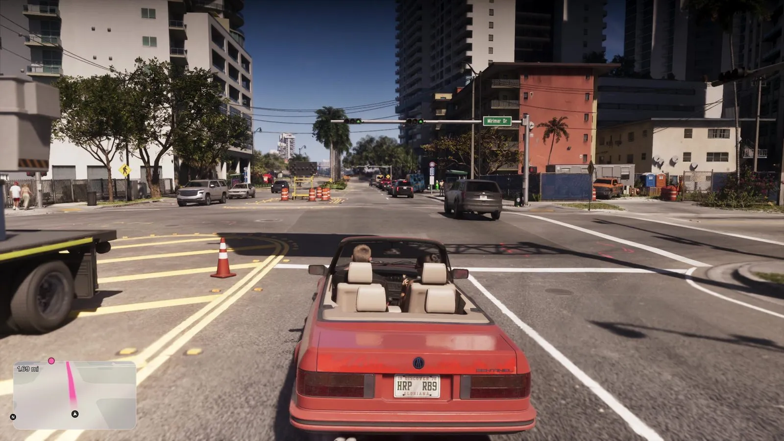 Джейсон на красном кабриолете в Вайс-Сити, флоридские номера — GTA 6