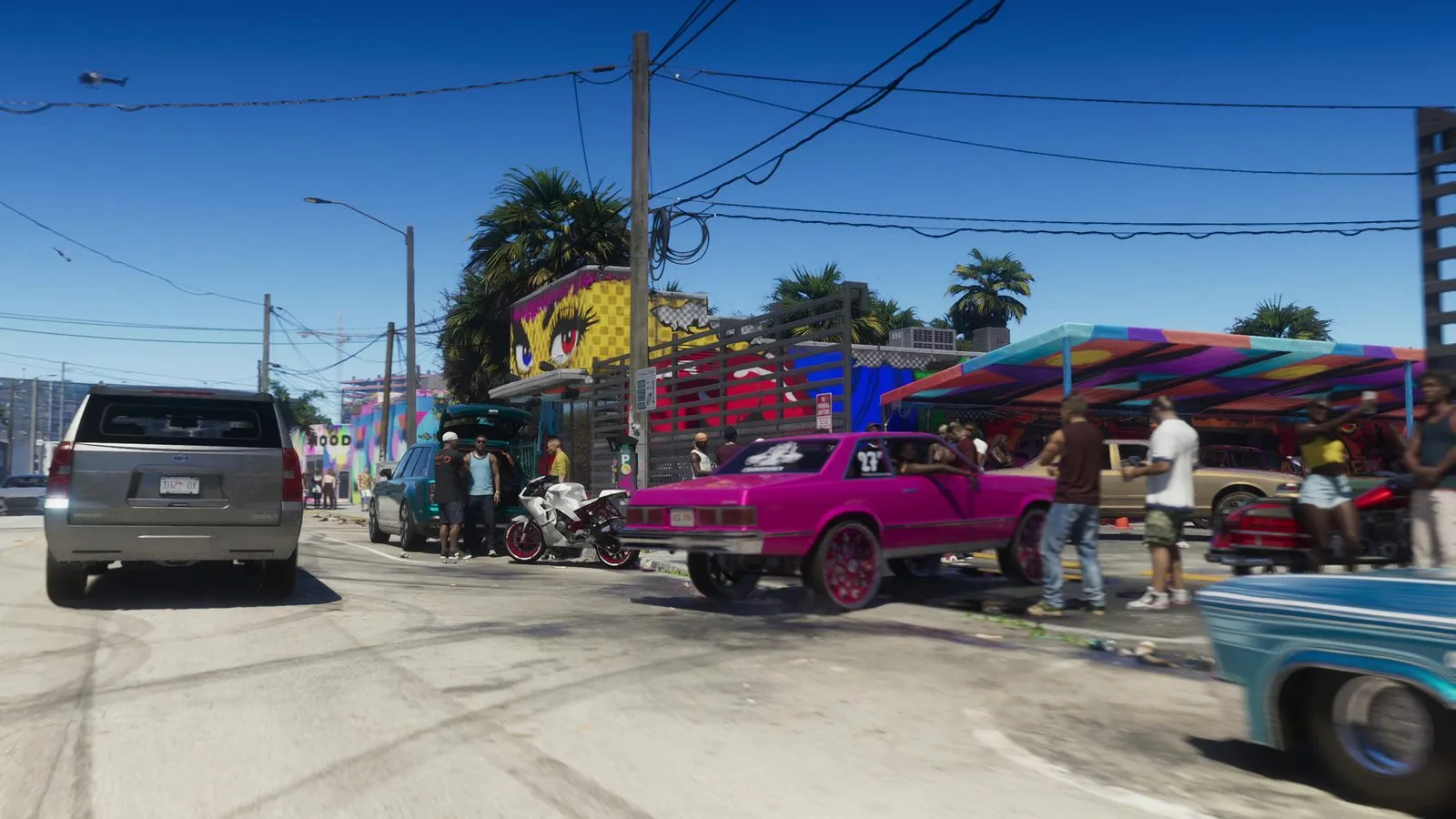 Машины на огромных дисках — GTA 6, Купе и седан на огромных хромированных дисках, толпа